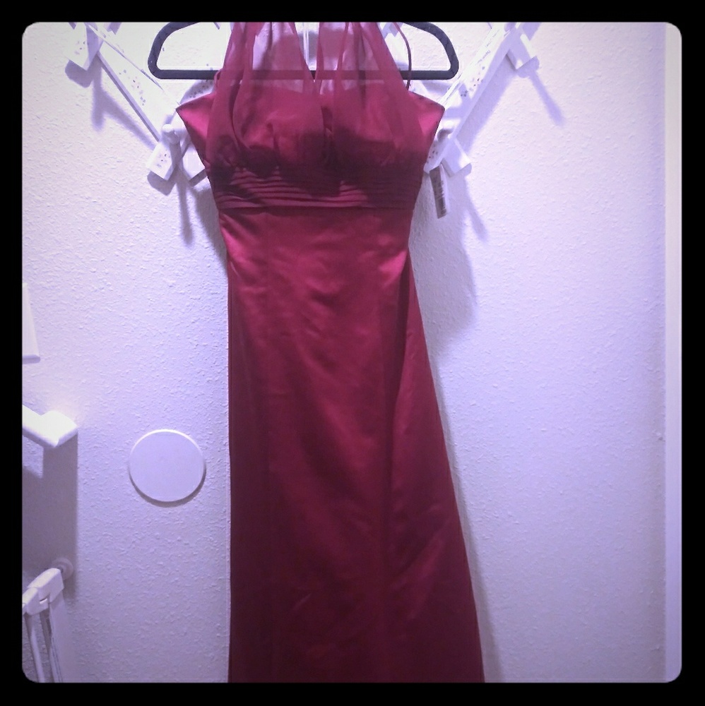 Apple red dress